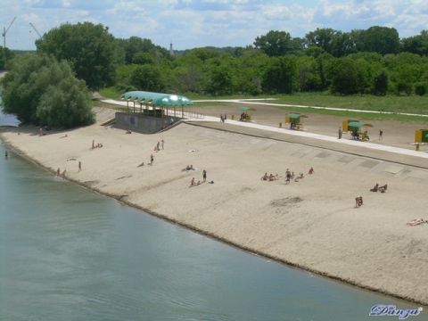 la spiaggia di Tiraspol la spiaggia di Tiraspol