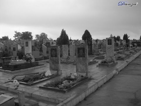 cimitero dei caduti nella guerra del '92 - Bender